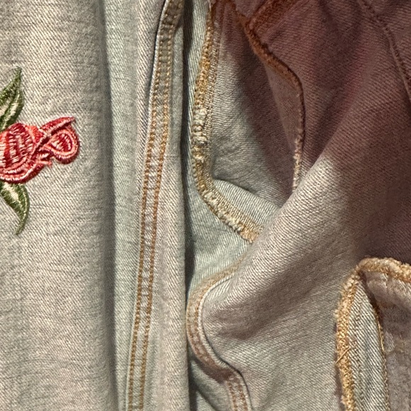 TNA Jean Jacket with Rose hand stitches - Picture 4 of 11